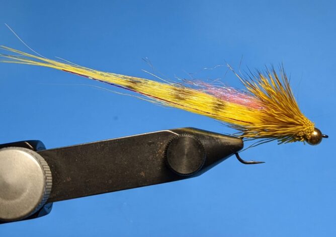 Back Half Baitfish - Yellow with trigger